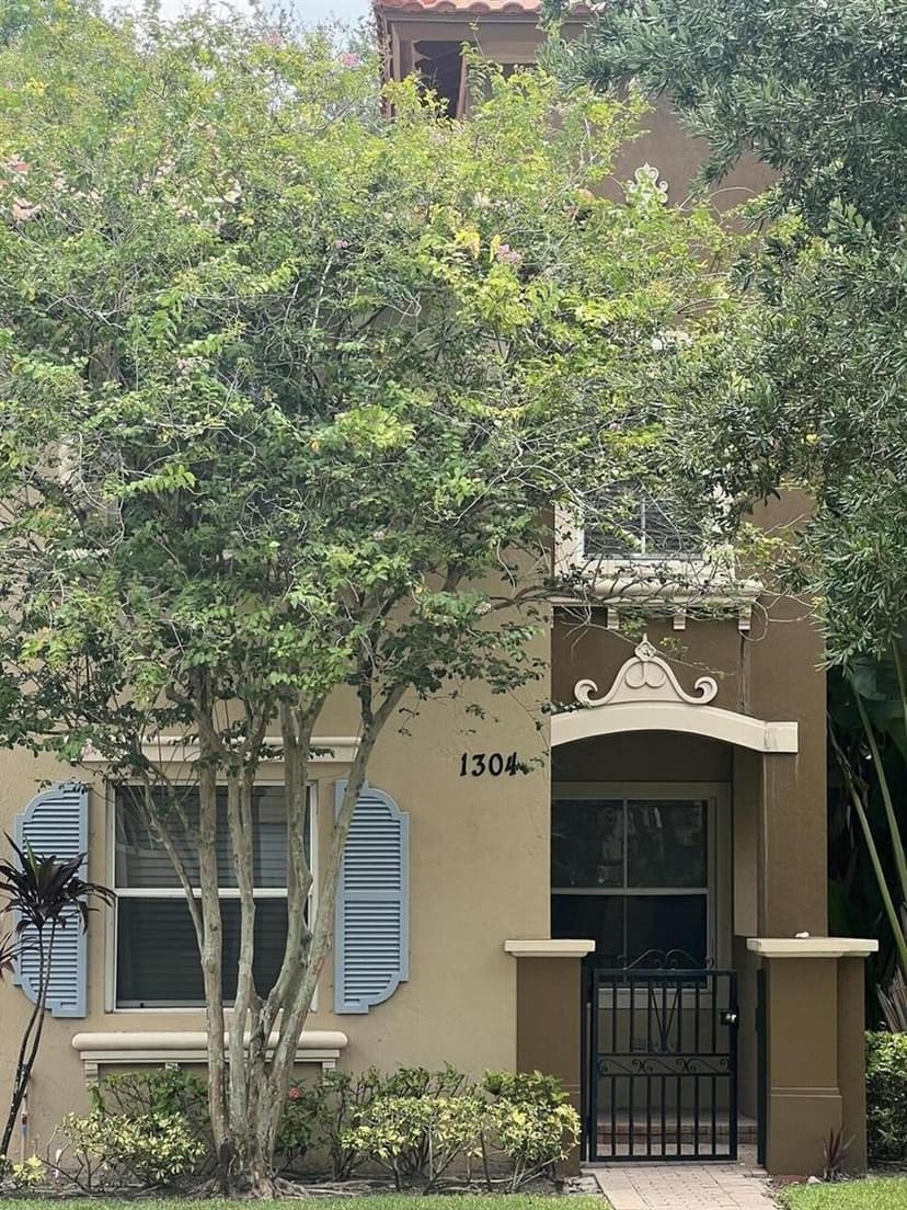2920 HIDDEN HILLS Road # 1304, West Palm Beach FL 33411