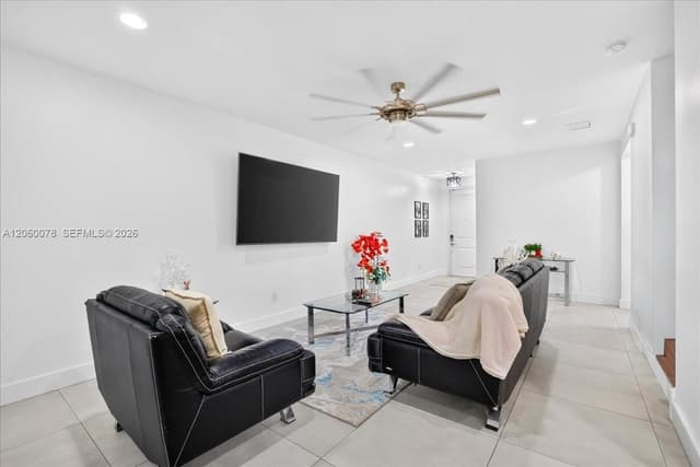 425 NW 33rd Ln, Pompano Beach FL 33069 - Pompano Beach, FL - Photo 6