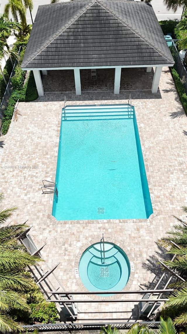 425 NW 33rd Ln, Pompano Beach FL 33069 - Pompano Beach, FL - Photo 5