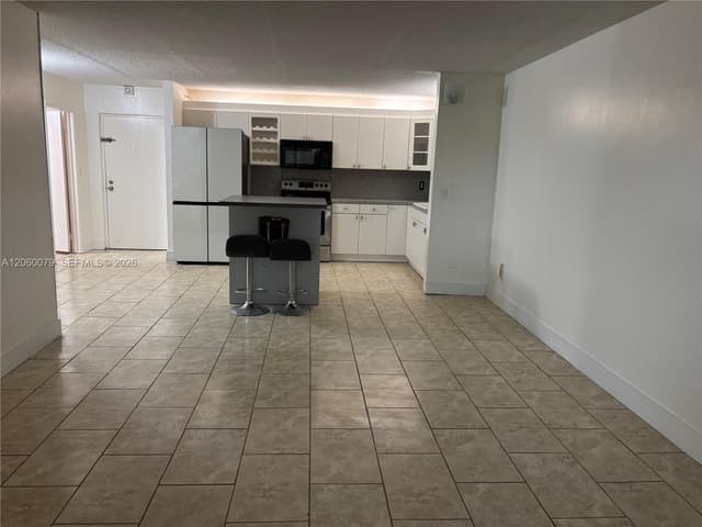 14850 Naranja Lakes Blvd, Homestead FL 33032 - Homestead, FL - Photo 3