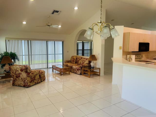 10430 Lexington Circle S, Boynton Beach FL 33436 - Boynton Beach, FL - Photo 6