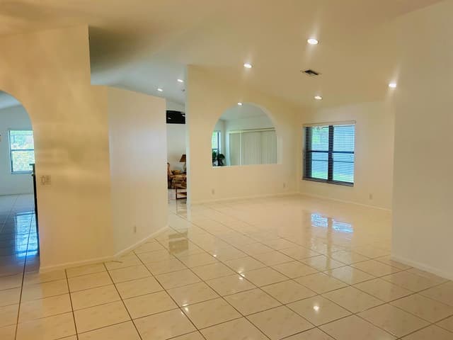 10430 Lexington Circle S, Boynton Beach FL 33436 - Boynton Beach, FL - Photo 3