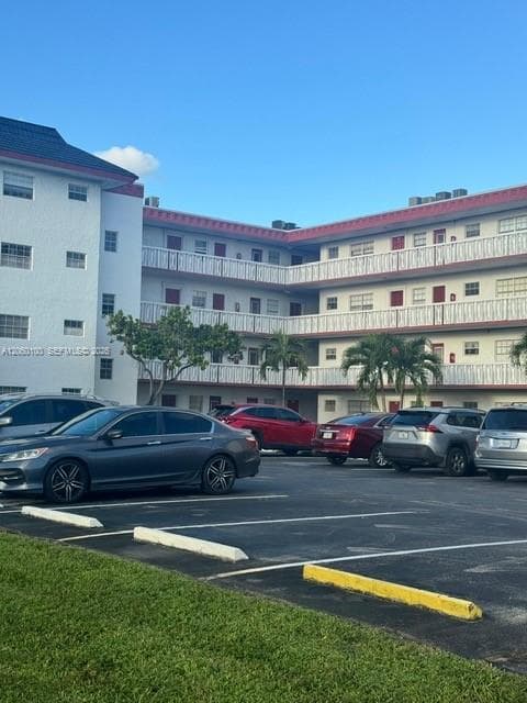 4140 NW 44th Ave # 413, Lauderdale Lakes FL 33319 - Lauderdale Lakes, FL - Photo 3