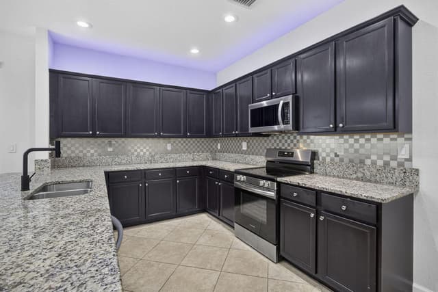 4577 Willow Run Way, Lake Worth FL 33467 - Lake Worth, FL - Photo 4