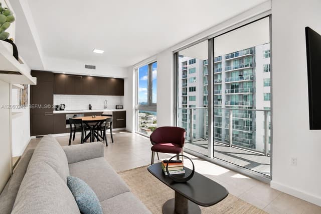 227 NE 2nd St # 2000, Miami FL 33132 - Miami, FL - Photo 5