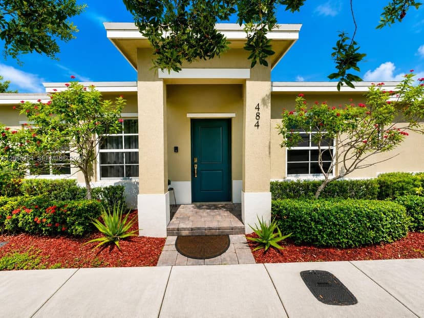 484 NE 4th Ave, Florida City FL 33034