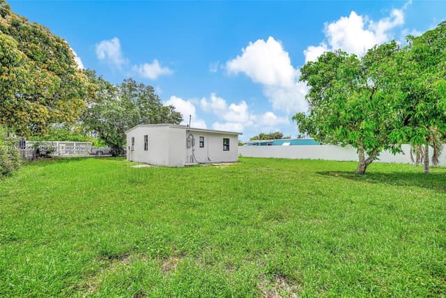16410 NW 22nd Ct, Miami Gardens FL 33054 - Miami Gardens, FL - Photo 4