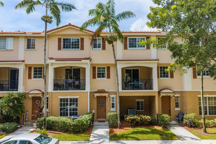 4542 Danson Way, Delray Beach FL 33445