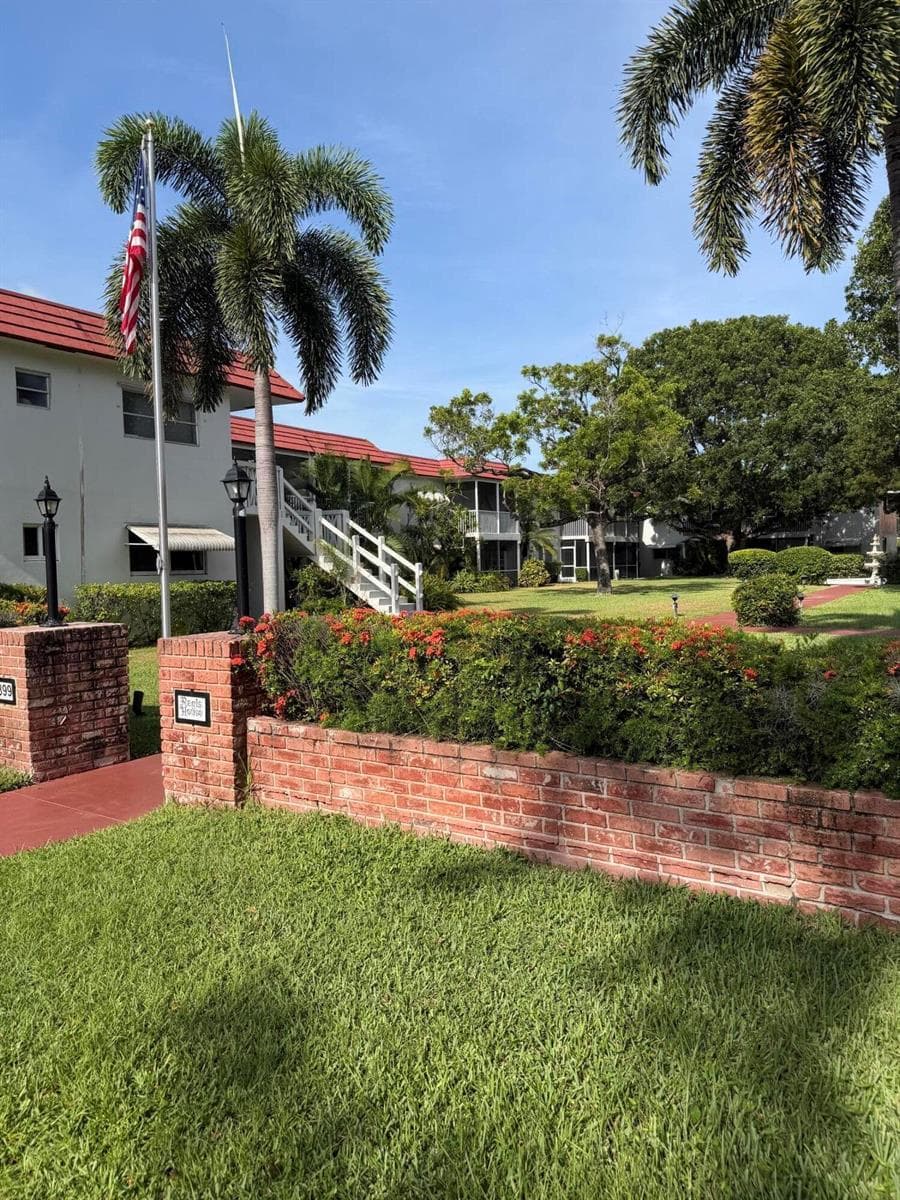 899 SE 2nd Avenue # 206, Deerfield Beach FL 33441 - Deerfield Beach, FL - Photo 1