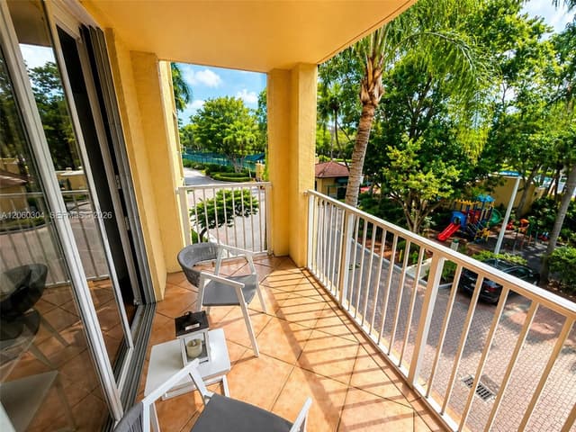 19801 E Country Club Dr # 4307, Aventura FL 33180 - Aventura, FL - Photo 2