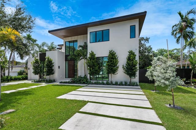 970 NE 92nd St, Miami Shores FL 33138 - Miami Shores, FL - Photo 2