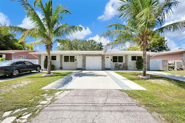 55 NE 165th St, Miami FL 33162 - Miami, FL - Photo 2