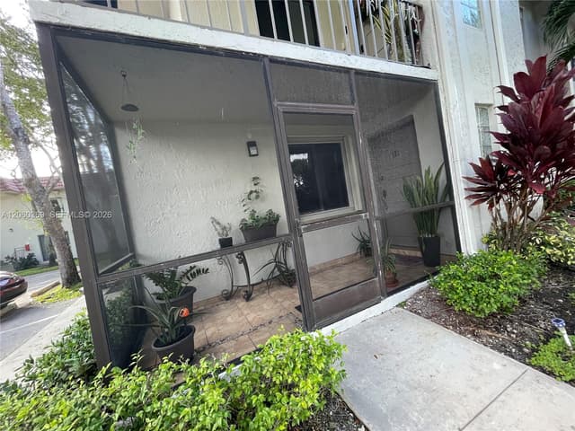 16240 Laurel Dr # 101, Weston FL 33326 - Weston, FL - Photo 2