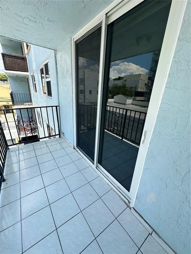 720 Collins Ave # 309, Miami Beach FL 33139 - Miami Beach, FL - Photo 4