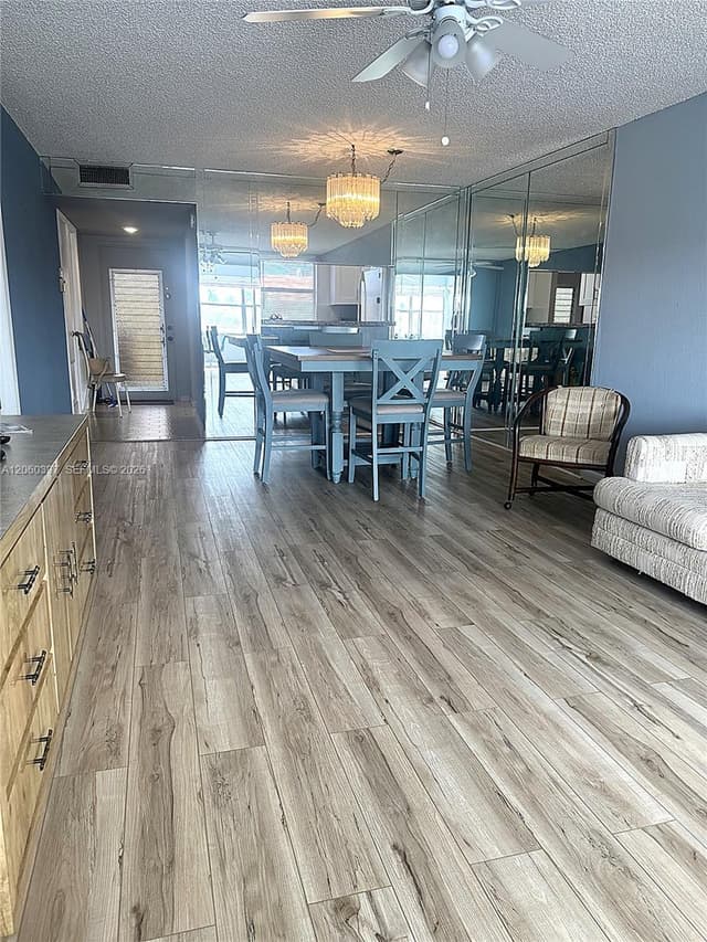 9580 Sunrise Lakes Blvd # 304, Sunrise FL 33322 - Sunrise, FL - Photo 6