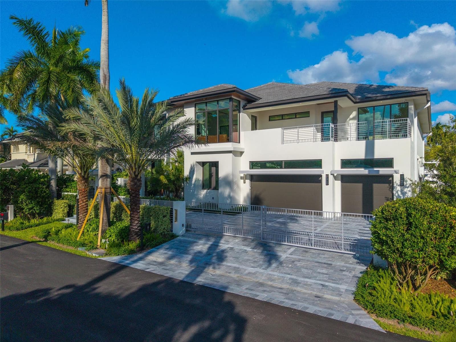 24 Fiesta Way, Fort Lauderdale FL 33301 - Fort Lauderdale, FL - Photo 1