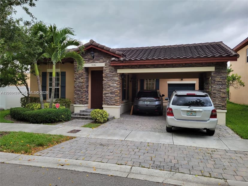 9282 SW 171st Ct, Miami FL 33196