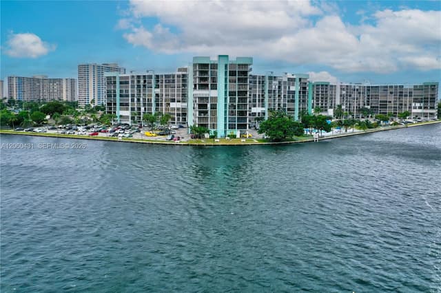 200 Leslie Dr # 329, Hallandale Beach FL 33009 - Hallandale Beach, FL - Photo 4