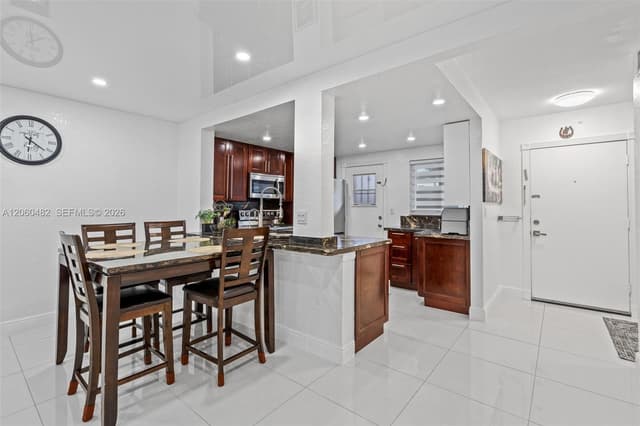 301 NE 14th Ave # 207, Hallandale Beach FL 33009 - Hallandale Beach, FL - Photo 4