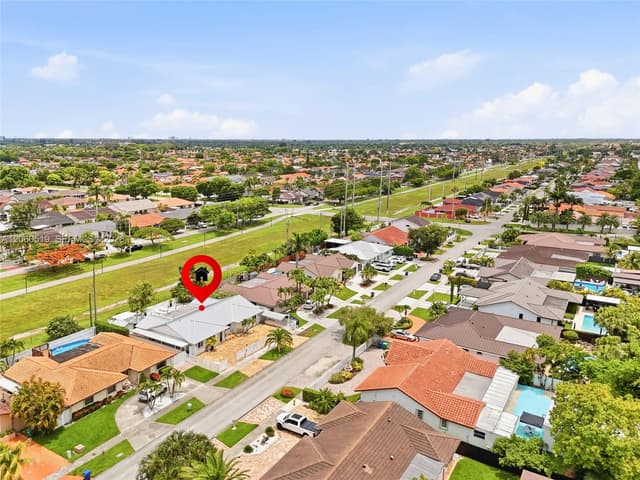 323 NW 136th Pl, Miami FL 33182 - Miami, FL - Photo 6