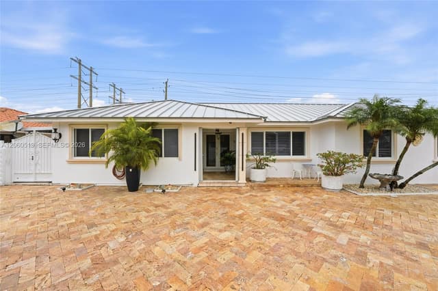 323 NW 136th Pl, Miami FL 33182 - Miami, FL - Photo 7