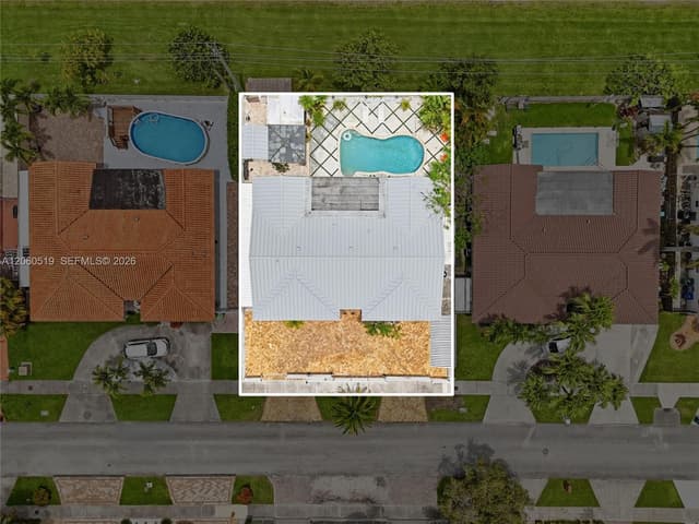323 NW 136th Pl, Miami FL 33182 - Miami, FL - Photo 5