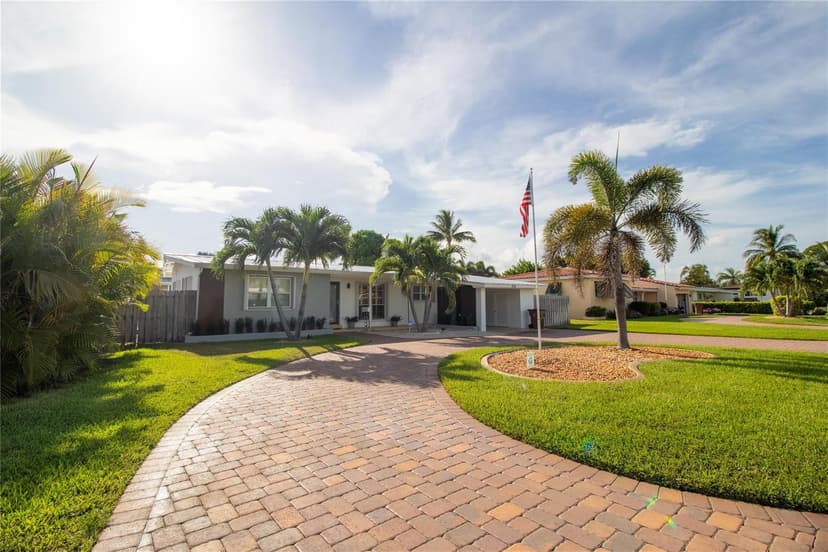 925 SE 14th Avenue, Deerfield Beach FL 33441