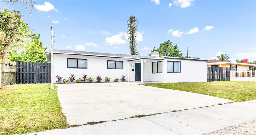 30 NE 193rd Ter, Miami FL 33179