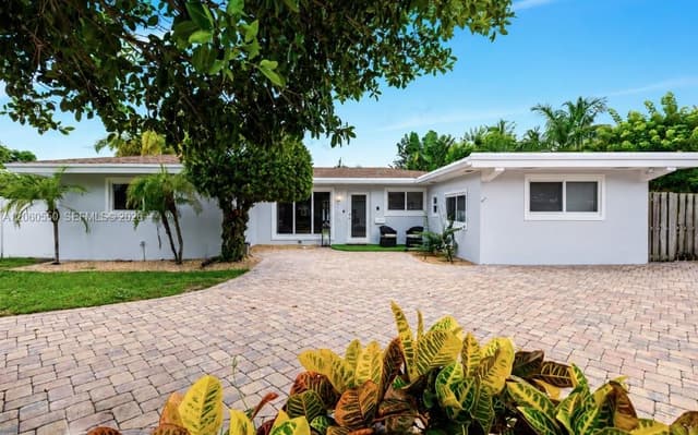 2770 NE 30th St, Lighthouse Point FL 33064 - Lighthouse Point, FL - Photo 2