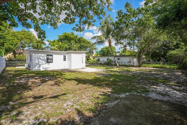 14035 NW 6th Ave, North Miami FL 33168 - North Miami, FL - Photo 6