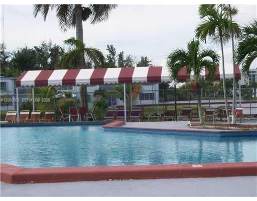 165 NE 203rd Ter # 26, Miami Gardens FL 33179 - Miami Gardens, FL - Photo 2