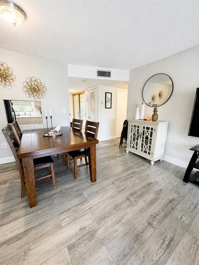 8345 Sunrise Lakes Blvd # 203, Sunrise FL 33322 - Sunrise, FL - Photo 5