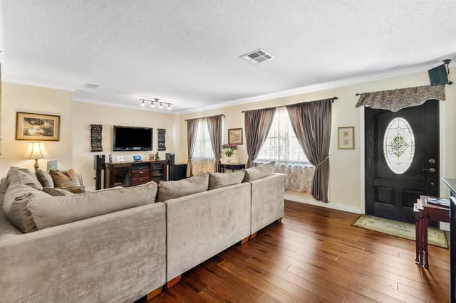 141 Date Palm Drive, Lake Park FL 33403 - Lake Park, FL - Photo 6