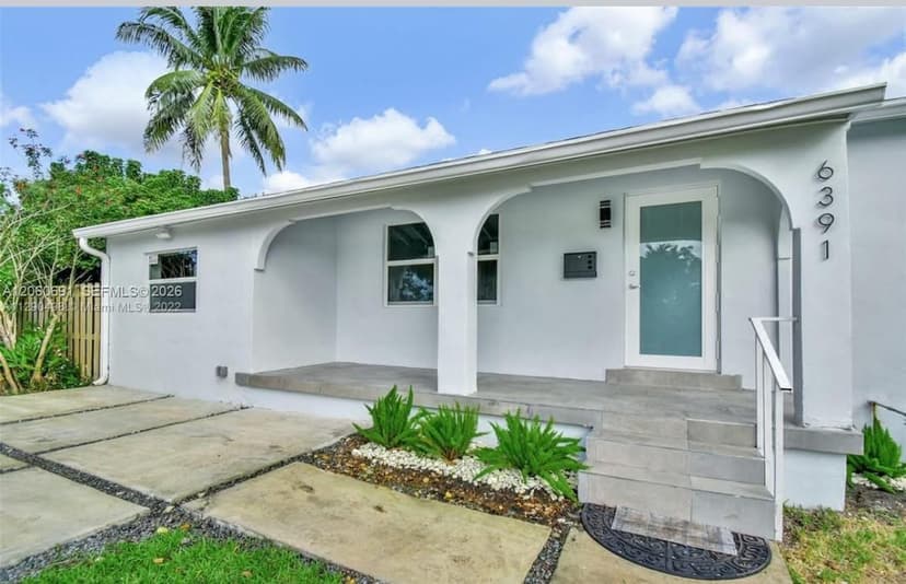 6391 SW 39th St, Miami FL 33155