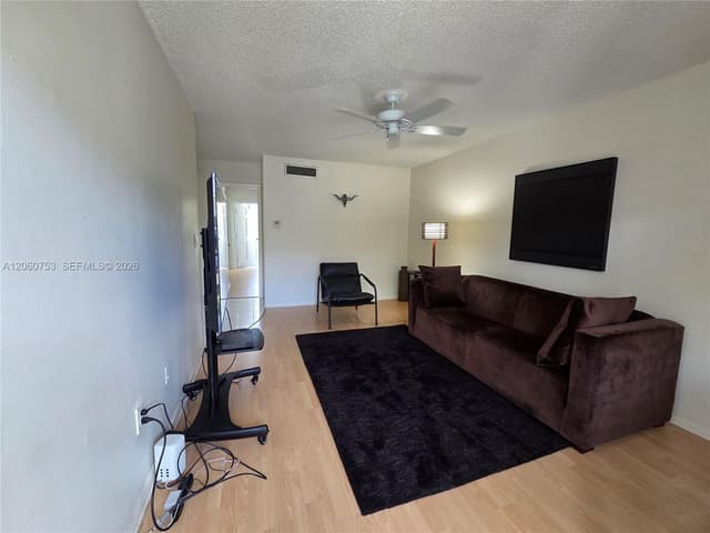 415 NE 2nd St # 229, Hallandale Beach FL 33009 - Hallandale Beach, FL - Photo 6