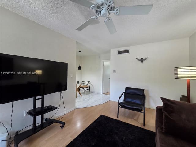 415 NE 2nd St # 229, Hallandale Beach FL 33009 - Hallandale Beach, FL - Photo 7