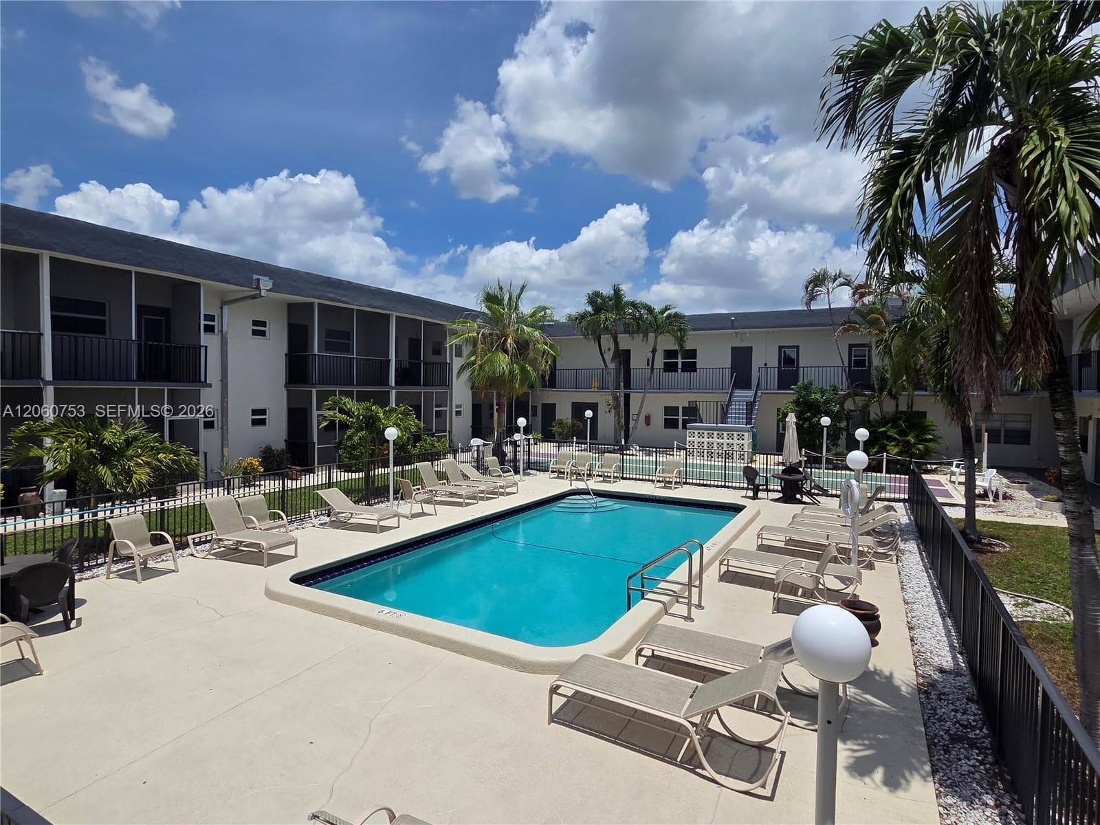 415 NE 2nd St # 229, Hallandale Beach FL 33009 - Hallandale Beach, FL - Photo 1