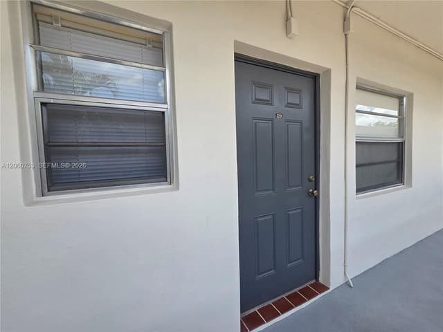 415 NE 2nd St # 229, Hallandale Beach FL 33009 - Hallandale Beach, FL - Photo 5