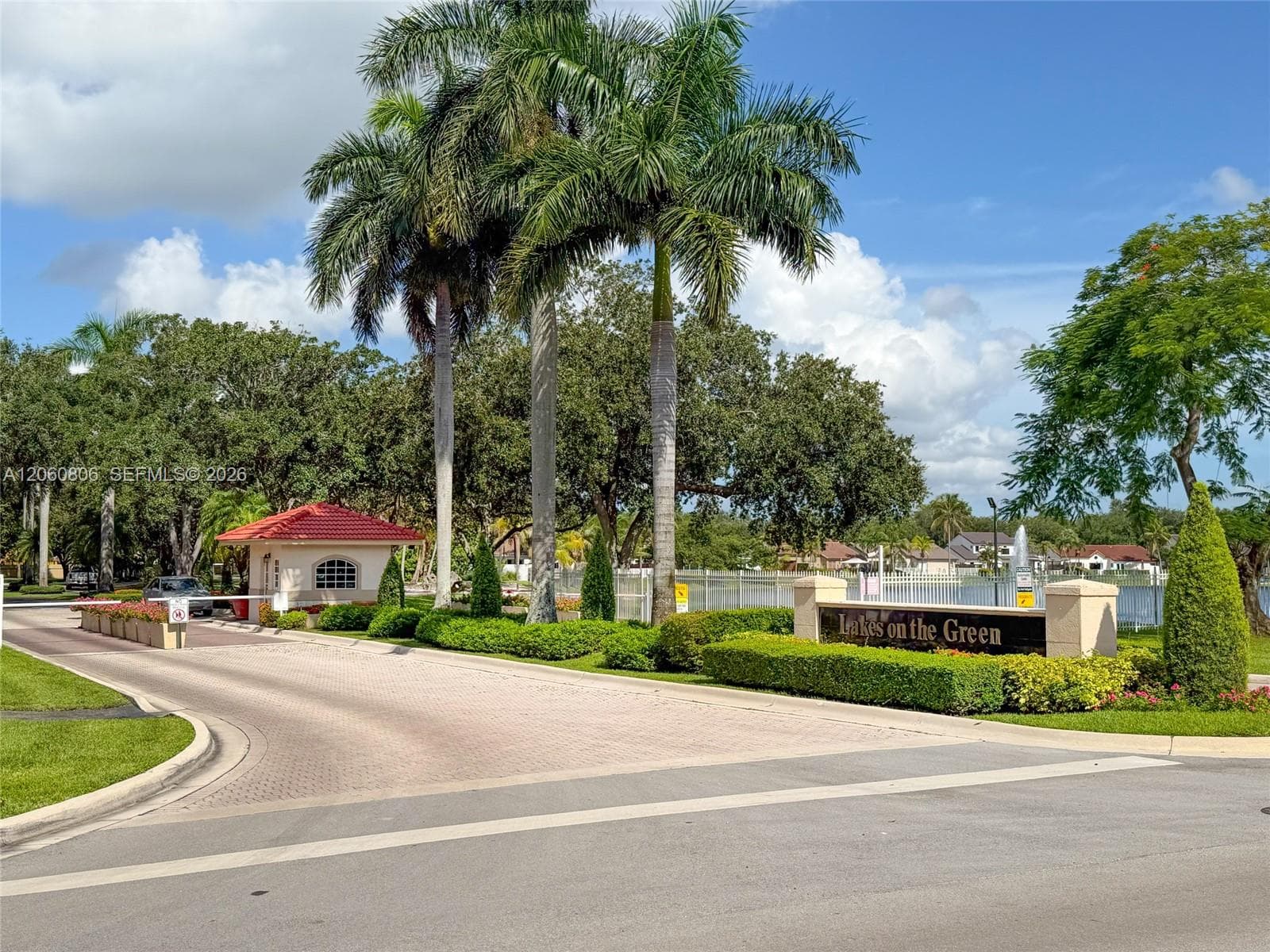 9011 NW 193rd Ter, Hialeah FL 33018 - Hialeah, FL - Photo 1