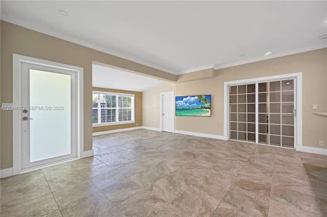 818 NE 3rd St, Hallandale Beach FL 33009 - Hallandale Beach, FL - Photo 3