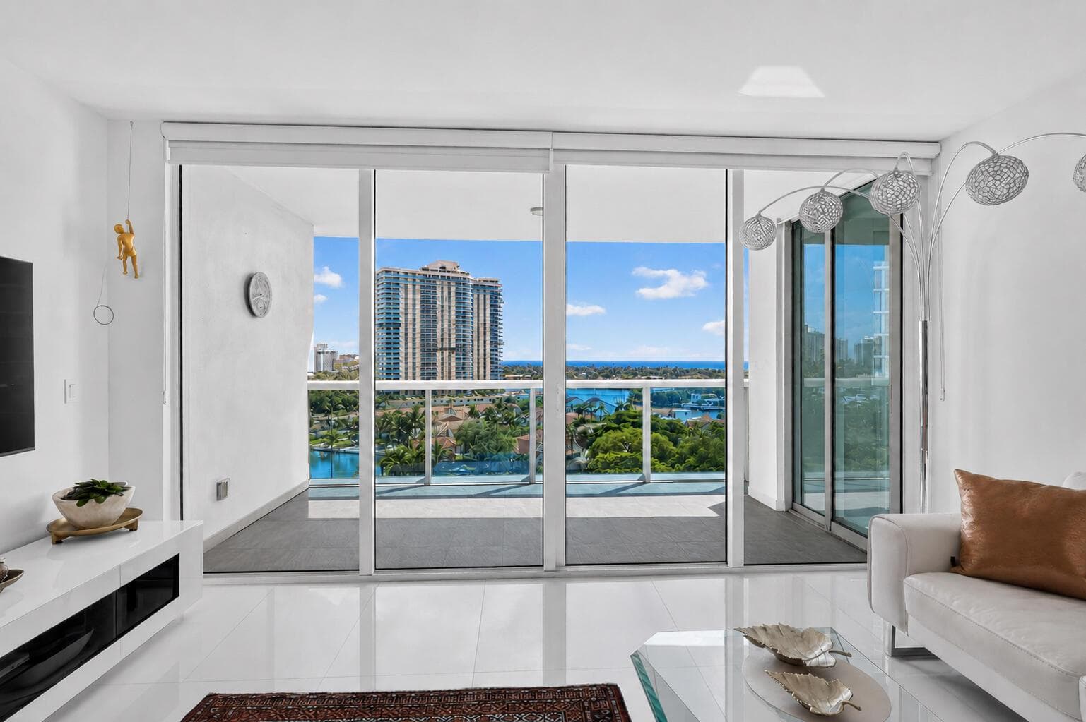 19400 Turnberry Way # 921, Aventura FL 33180