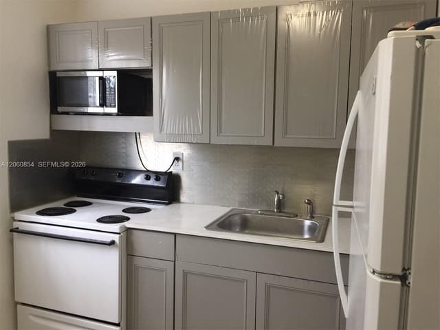 1800 NW 19th St # 1, Miami FL 33125 - Miami, FL - Photo 6