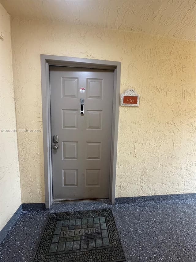 8205 Lake Dr # 306, Doral FL 33166 - Doral, FL - Photo 4