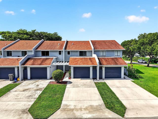 1633 Woodbridge Lakes Circle # 1633, West Palm Beach FL 33406 - West Palm Beach, FL - Photo 3