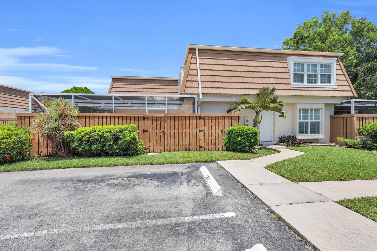 11557 WINCHESTER Drive, Palm Beach Gardens FL 33410