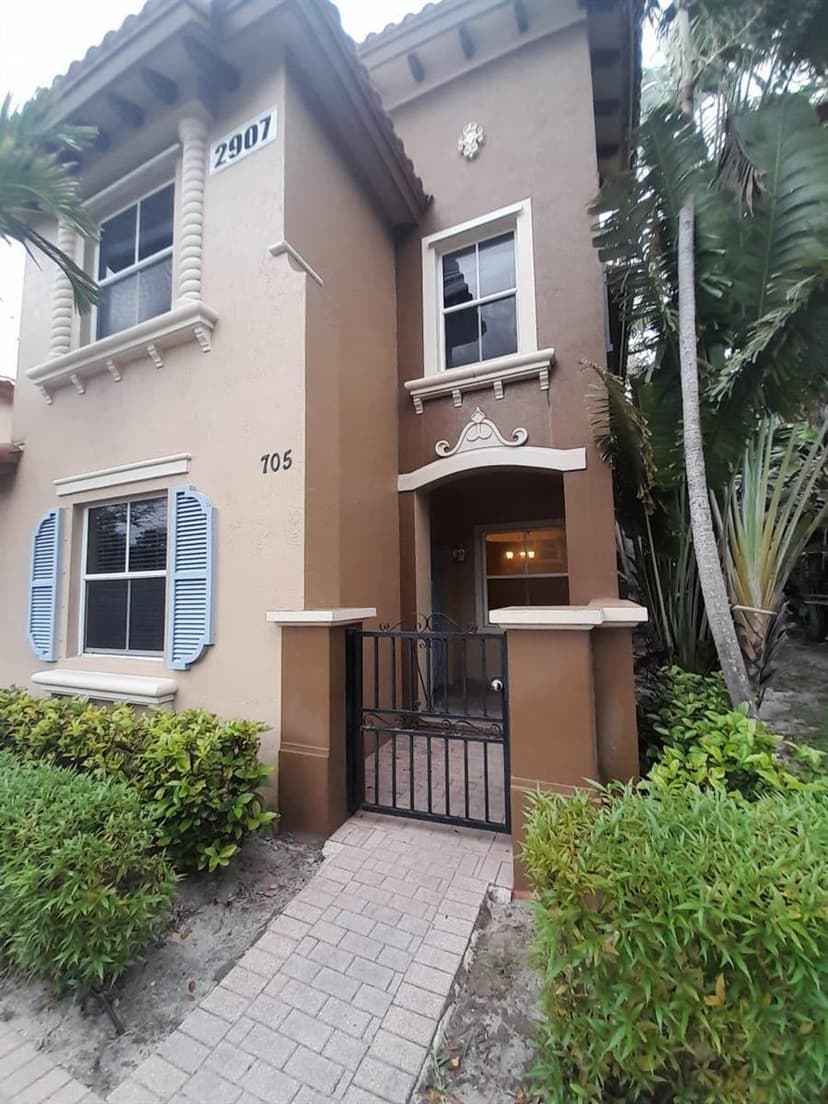 2907 Hope Valley Street, Royal Palm Beach FL 33411