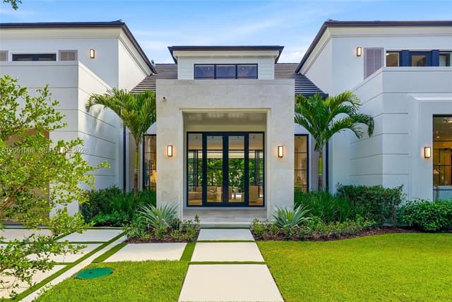 1220 S Alhambra Cir, Coral Gables FL 33146 - Coral Gables, FL - Photo 6