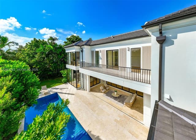 1220 S Alhambra Cir, Coral Gables FL 33146 - Coral Gables, FL - Photo 5