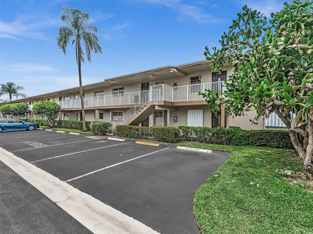 551 NW 76th Ter # 208, Margate FL 33063 - Margate, FL - Photo 2