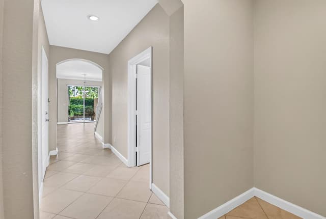 5045 Ellery Terrace, West Palm Beach FL 33417 - West Palm Beach, FL - Photo 3